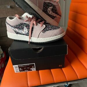 Kids Pink Floral Air Jordan Retro 1 Low SE
